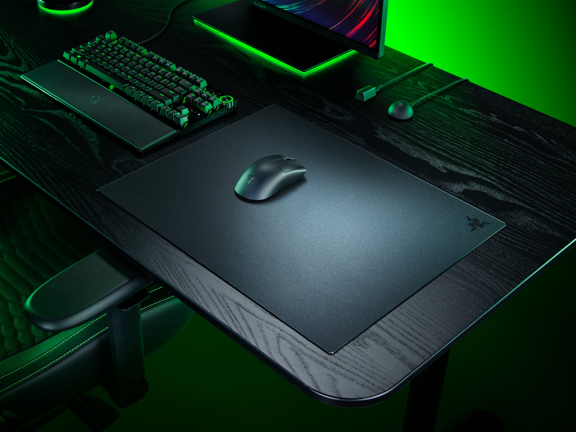 Razer prezentuje Atlas Pro, ultracienką szklaną podkładkę pod mysz, która ulepszy myszy do gier