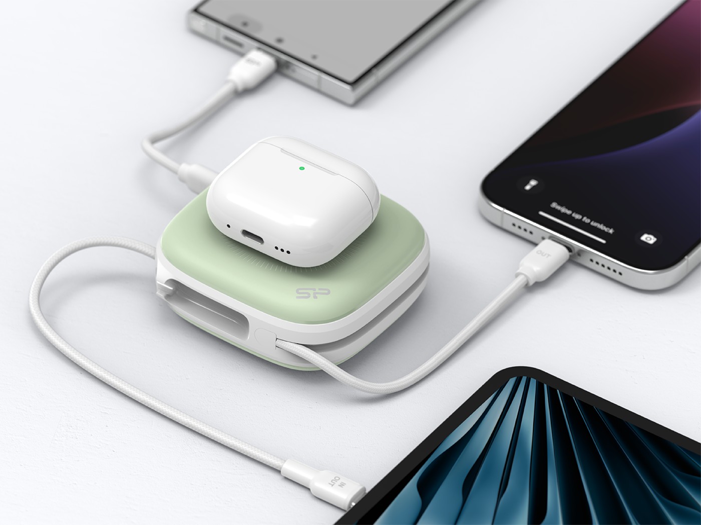 Nowy kompaktowy magnetyczny power bank Silicon Power o pojemności 10 000 mAh może ładować 4 urządzenia jednocześnie