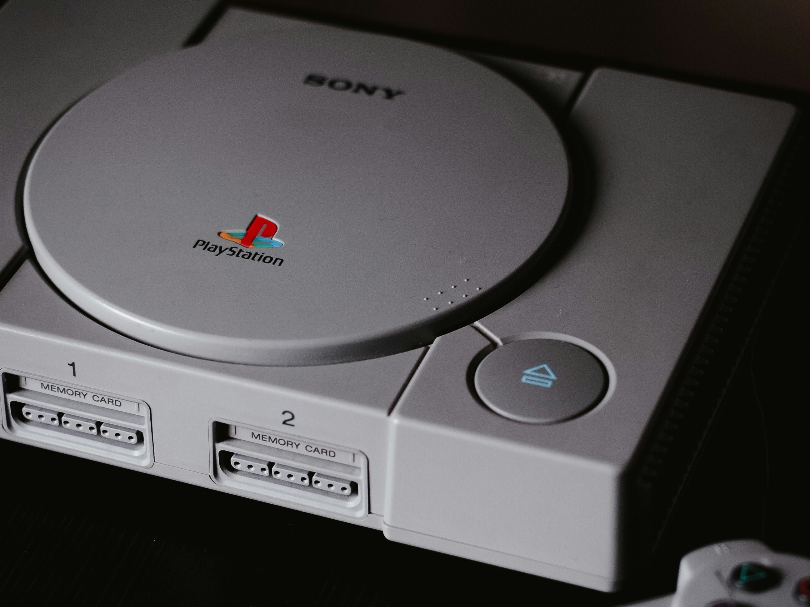 PS6, produkt wprowadzający klientów na rynek, nie będzie kosztować 1 400 dolarów, ponieważ – jak twierdzi informator – konstrukcja konsoli Sony pozwoli utrzymać cenę na niskim poziomie