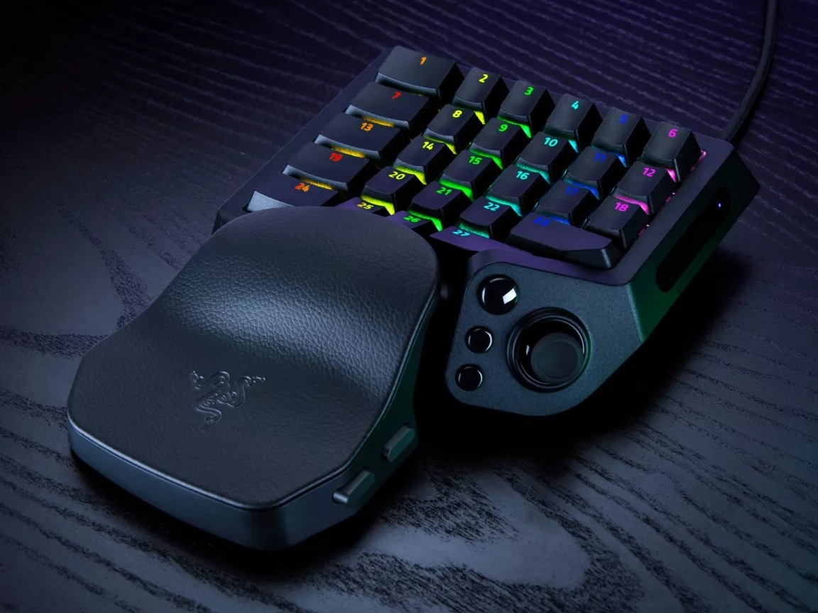 Firma Razer wprowadza na rynek światowy model Tartarus V2 Pro: po części klawiatura, po części kontroler