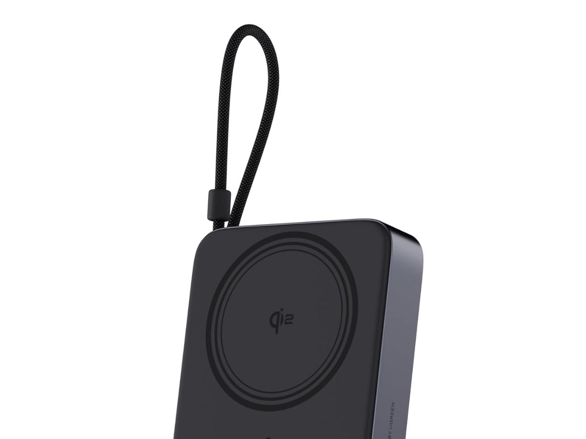 Ugreen wprowadza na rynek nowy power bank ze zintegrowanym kablem