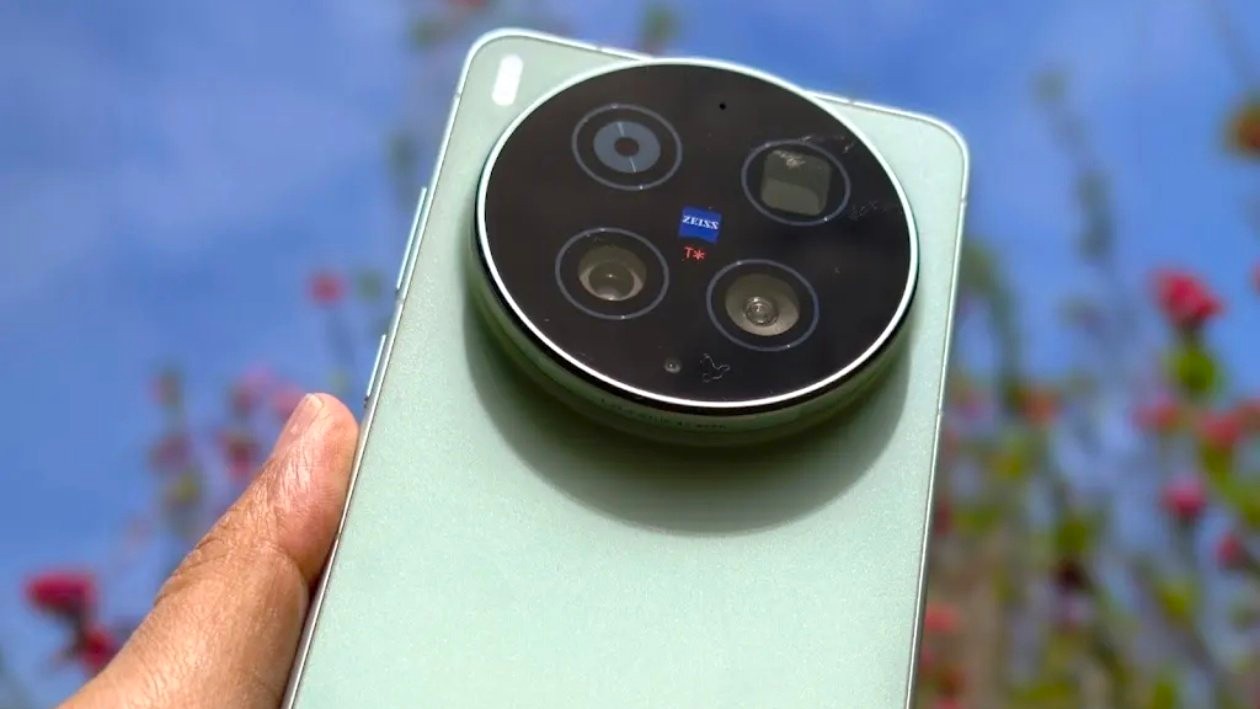 Vivo X300 Ultra: Wyciekły oficjalne ceny importowe w euro i Chinach