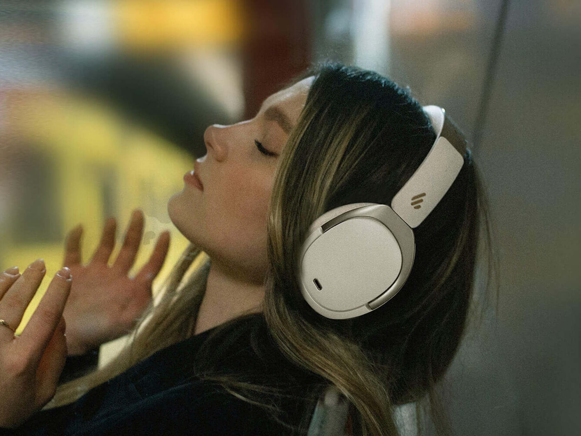 Edifier: Nowe słuchawki nauszne z ANC i LDAC już przecenione