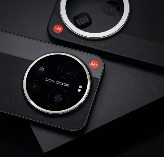 Xiaomi 18 Ultra: Wczesna premiera i powrót do poczwórnego systemu kamer na kartach