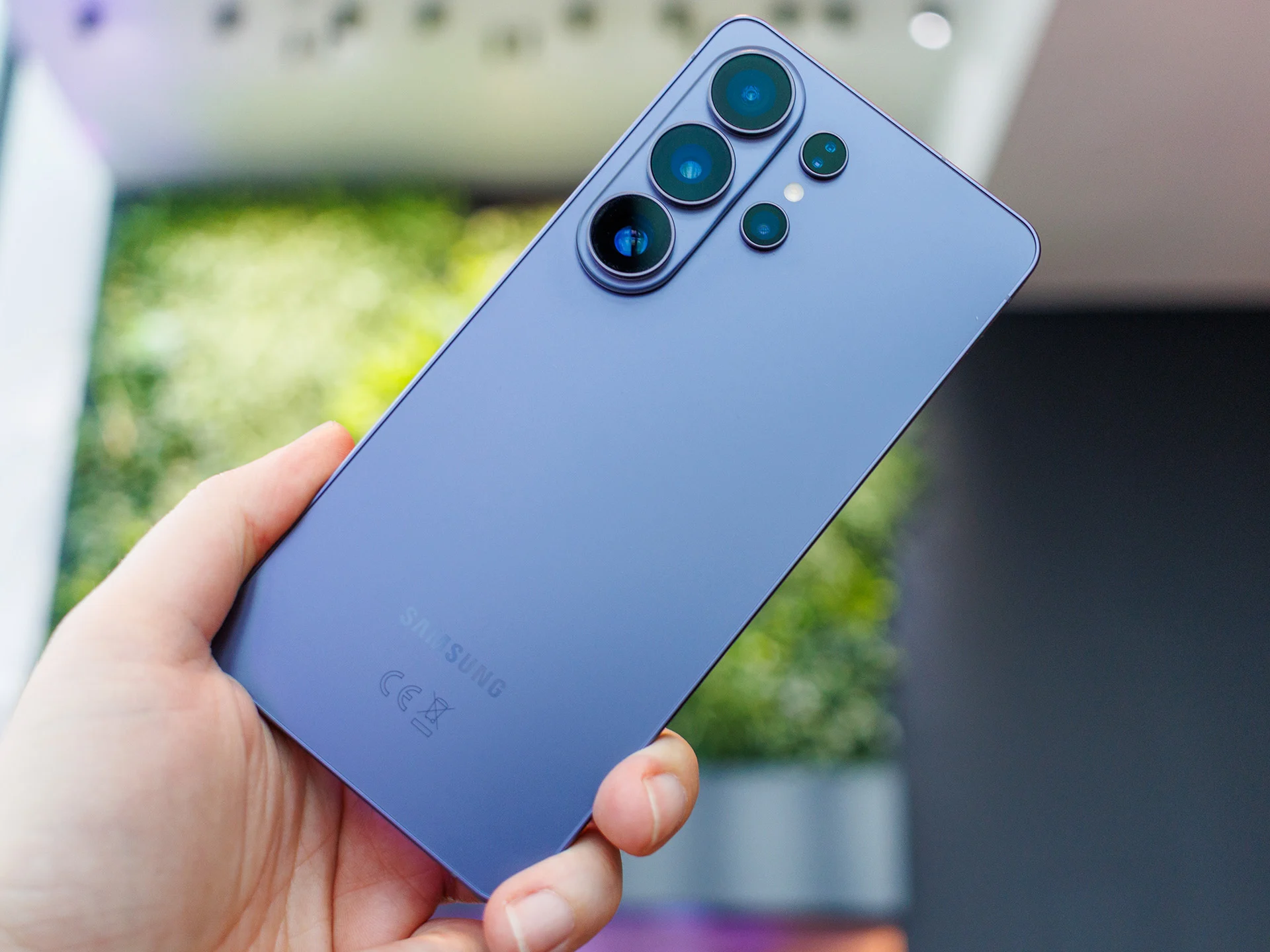 Wyciek informacji dotyczących modelu Galaxy S27 Ultra ujawnia pierwsze szczegóły dotyczące konstrukcji tylnego aparatu