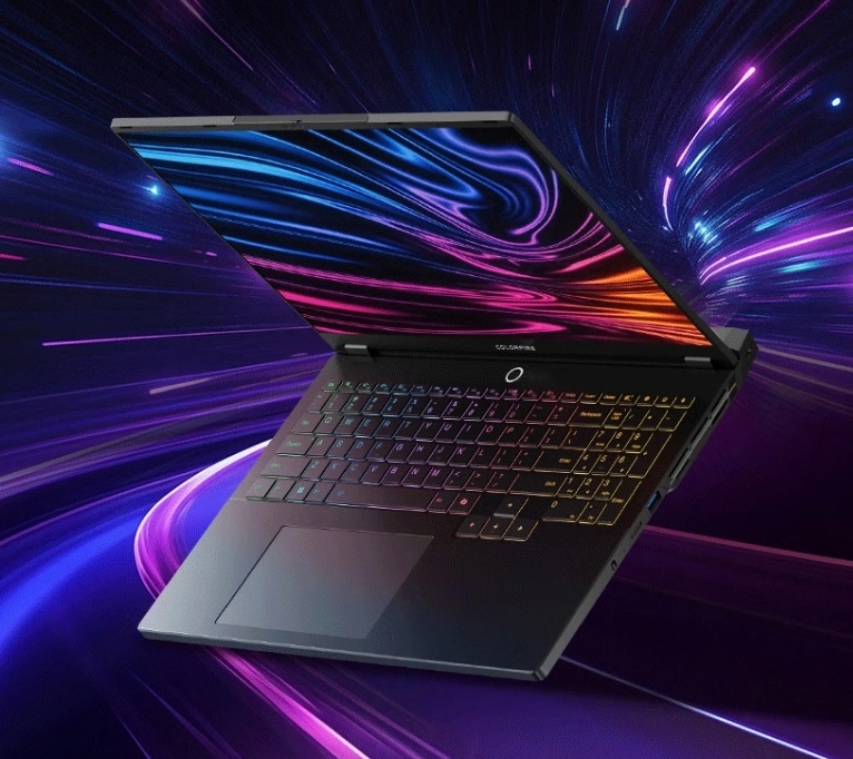 Firma Colorful prezentuje laptop do gier z procesorem AMD, wyposażony w pamięć RAM o pojemności do 128 GB oraz zintegrowaną kartę graficzną Radeon 8060S