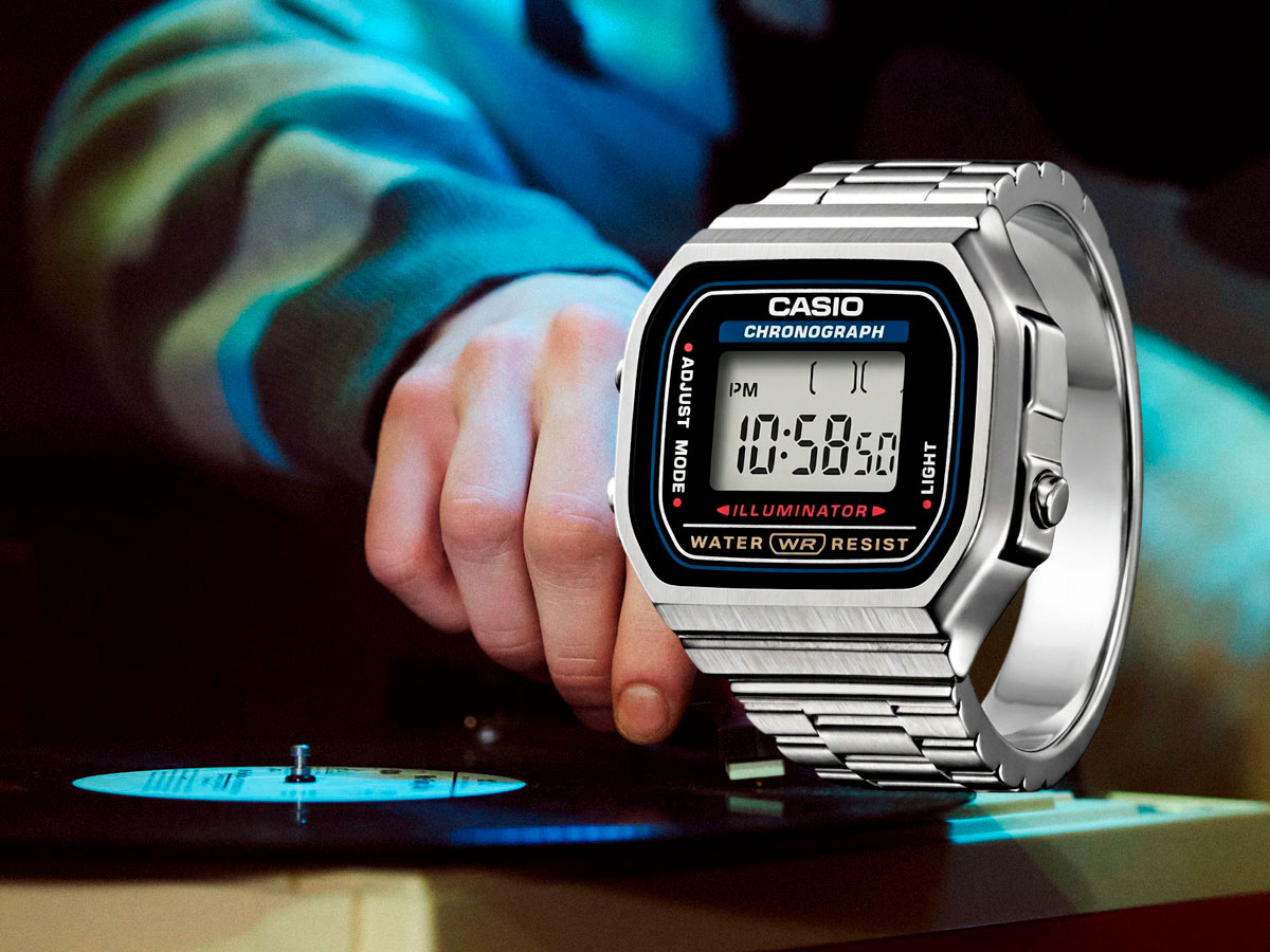Nowy zegarek-pierścionek Casio drugiej generacji już w drodze, z retro stylistyką A168, w stalowej i złotej wersji