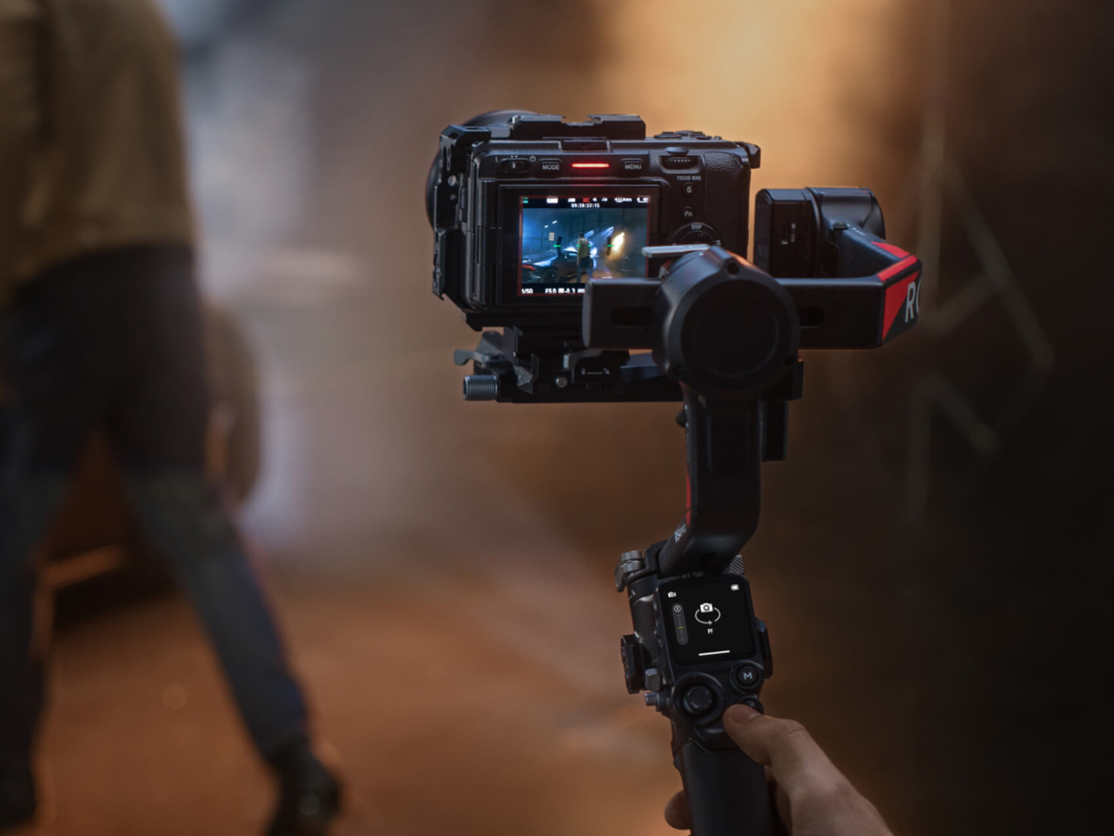 Profesjonalny gimbal kamerowy DJI RS 5 ma ulepszyć RS 4 Pro w kilku kluczowych obszarach