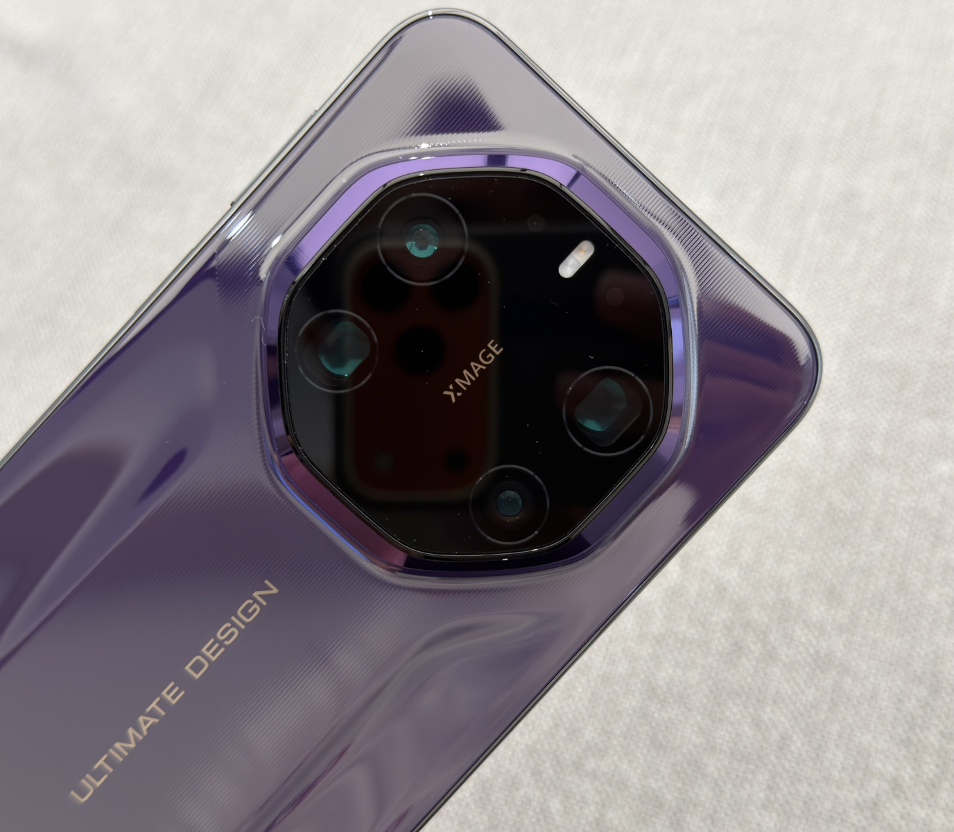 (Źródło zdjęcia: fenibook)