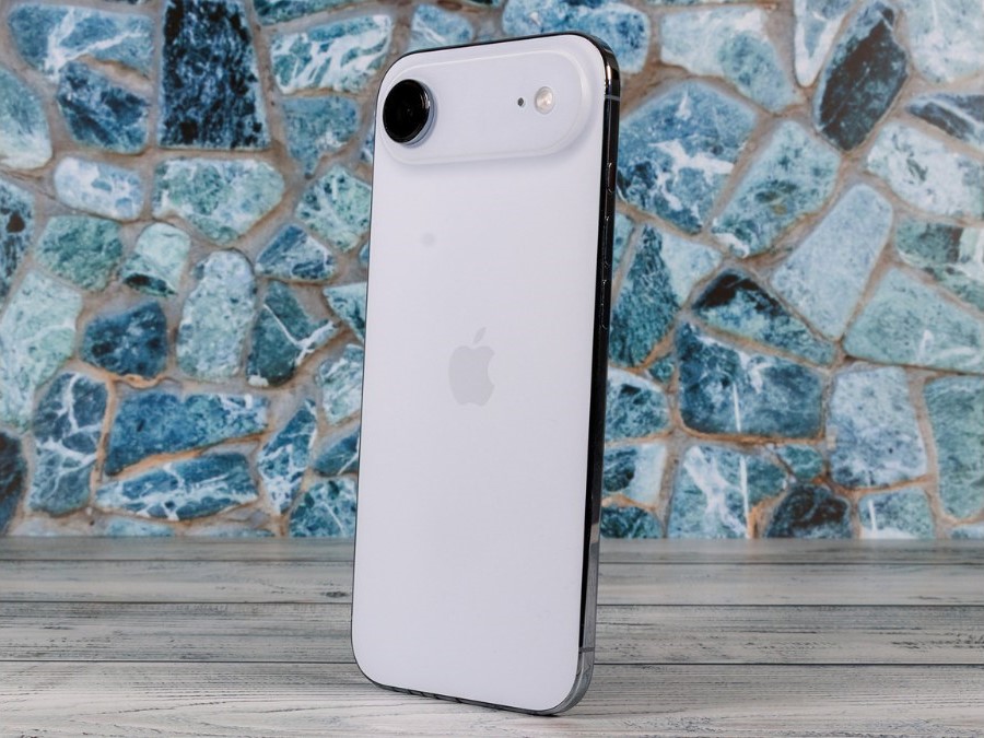 Najnowsza aktualizacja iOS w końcu naprawia poważny problem z ładowaniem iPhone'a 17 i iPhone'a Air