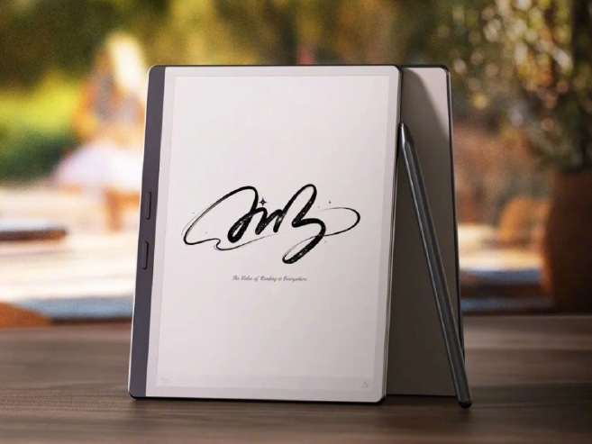 Nowy tablet E Ink firmy iReader stanowi mniejszą alternatywę dla modeli reMarkable Paper Pure i Kindle Scribe