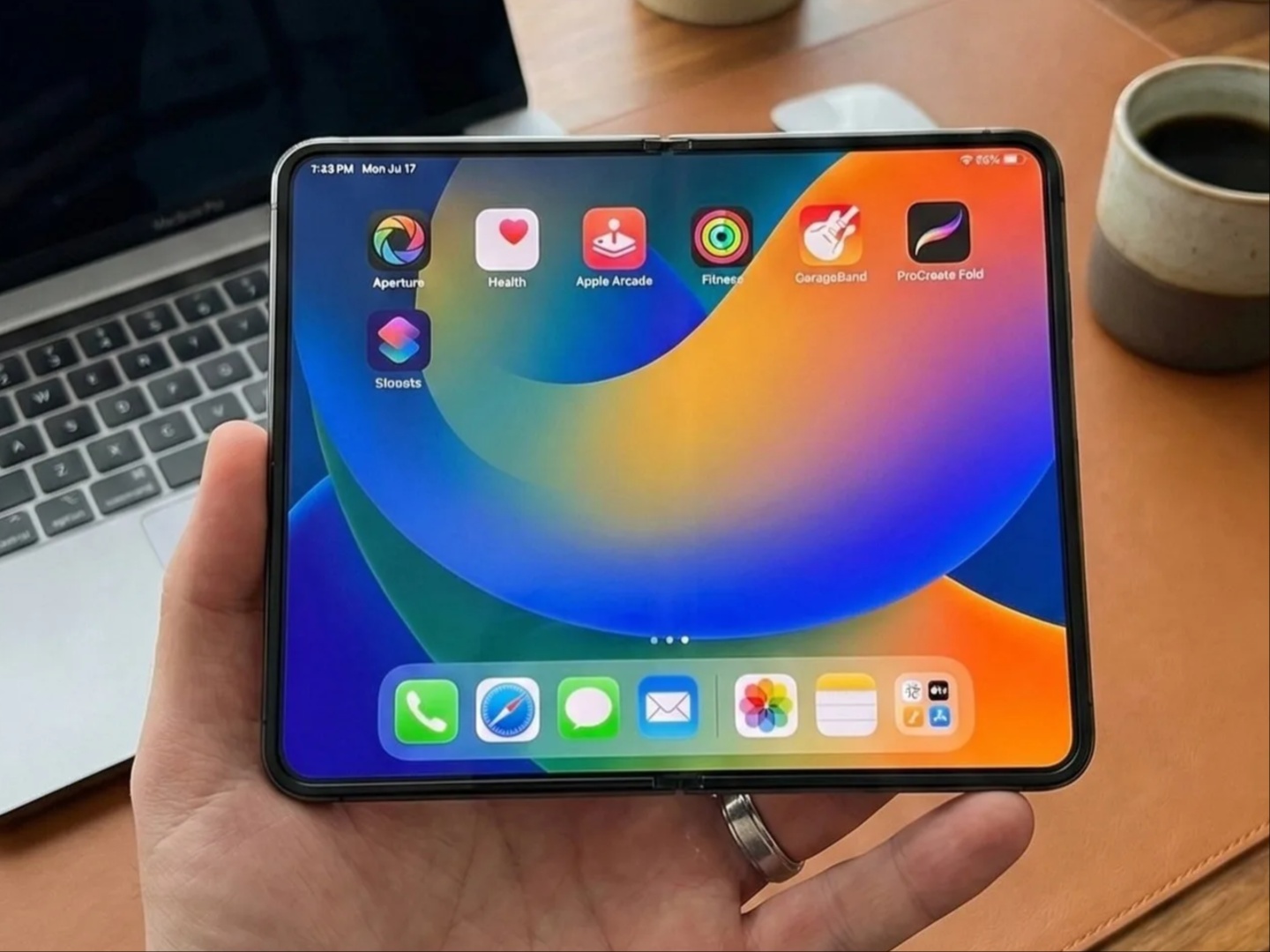 IPhone Ultra/Fold podobno zachowa tę sporną funkcję