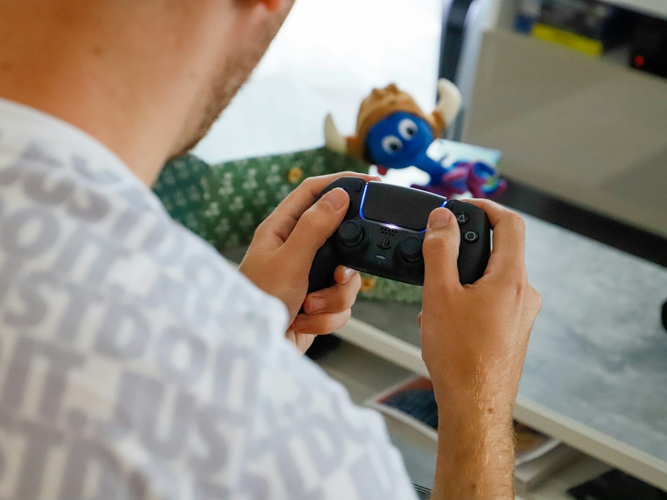 Sony: Zauważono modułowy kontroler z ekranem dotykowym — czy to dla PlayStation 6?