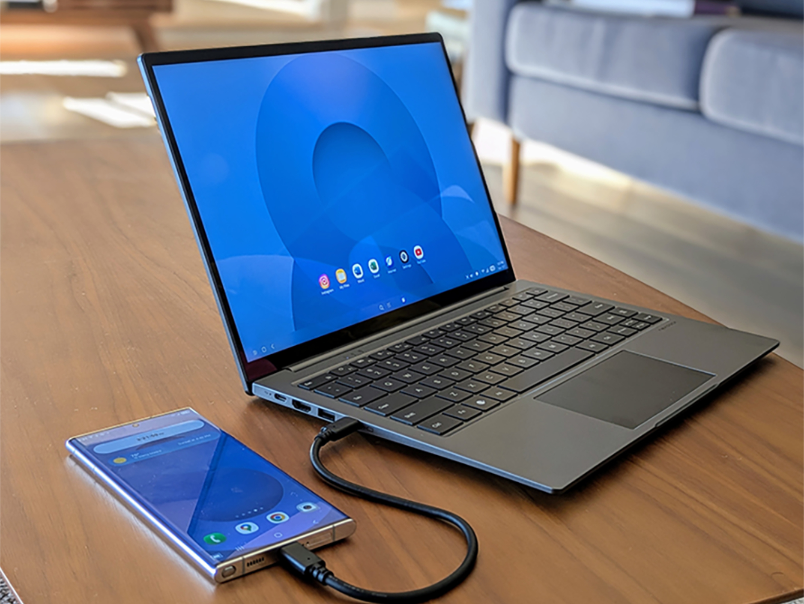 NexDock 6: Nowa 14-calowa stacja dokująca do laptopów z wyświetlaczem 400 nitów i ulepszonym gładzikiem