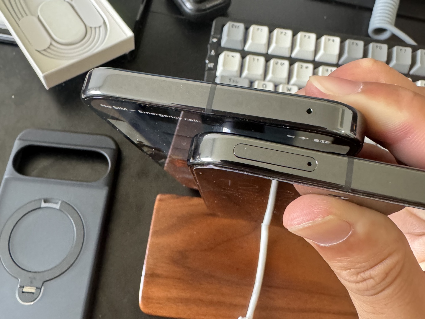 Klienci otrzymujący telefony Pixel 10 z gniazdami SIM po RMA w USA