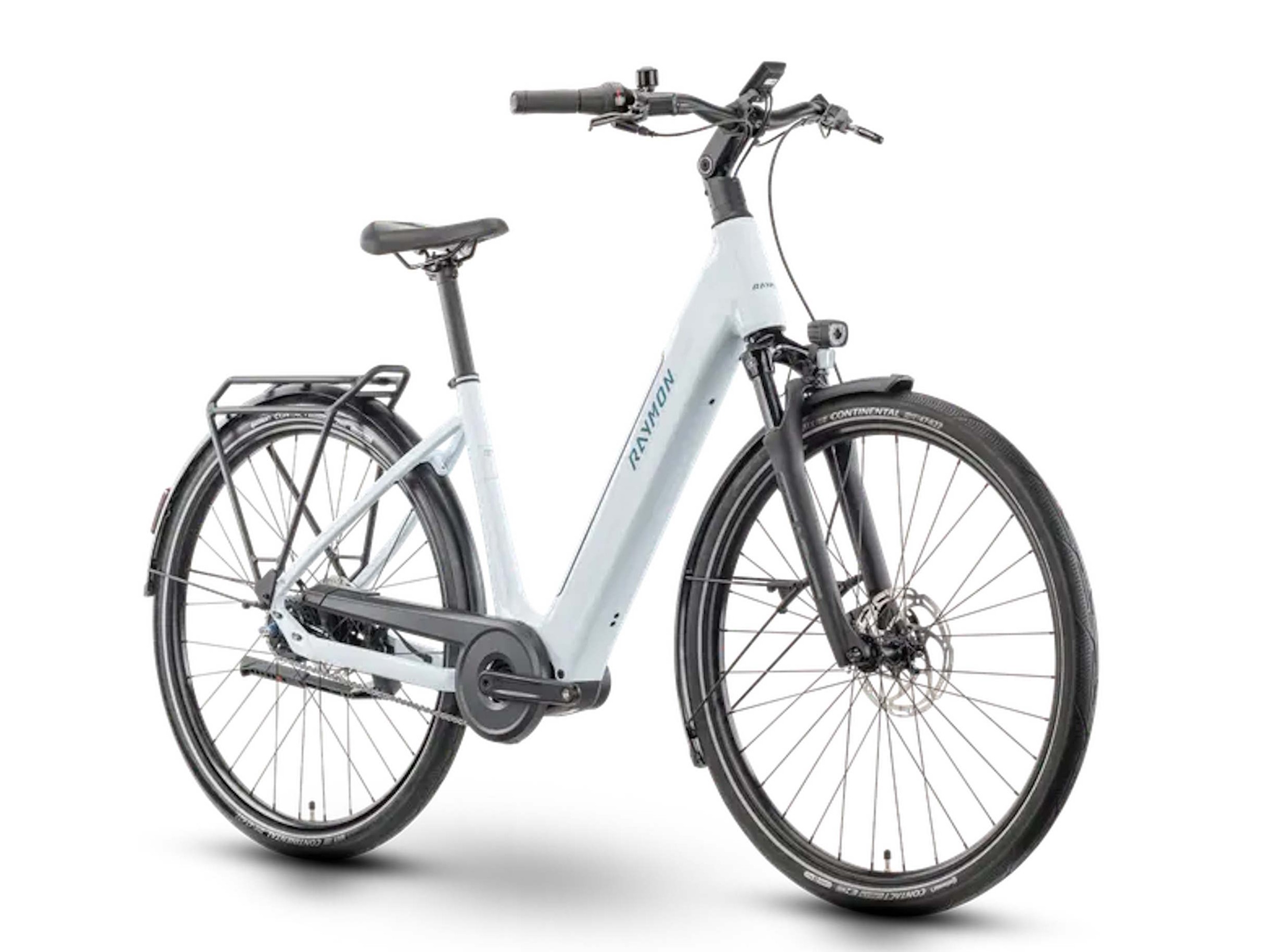 Nowy rower trekkingowy z napędem elektrycznym, wyposażony w nietypowy silnik z napędem środkowym o momencie obrotowym 70 Nm oraz przekładnię w piaście