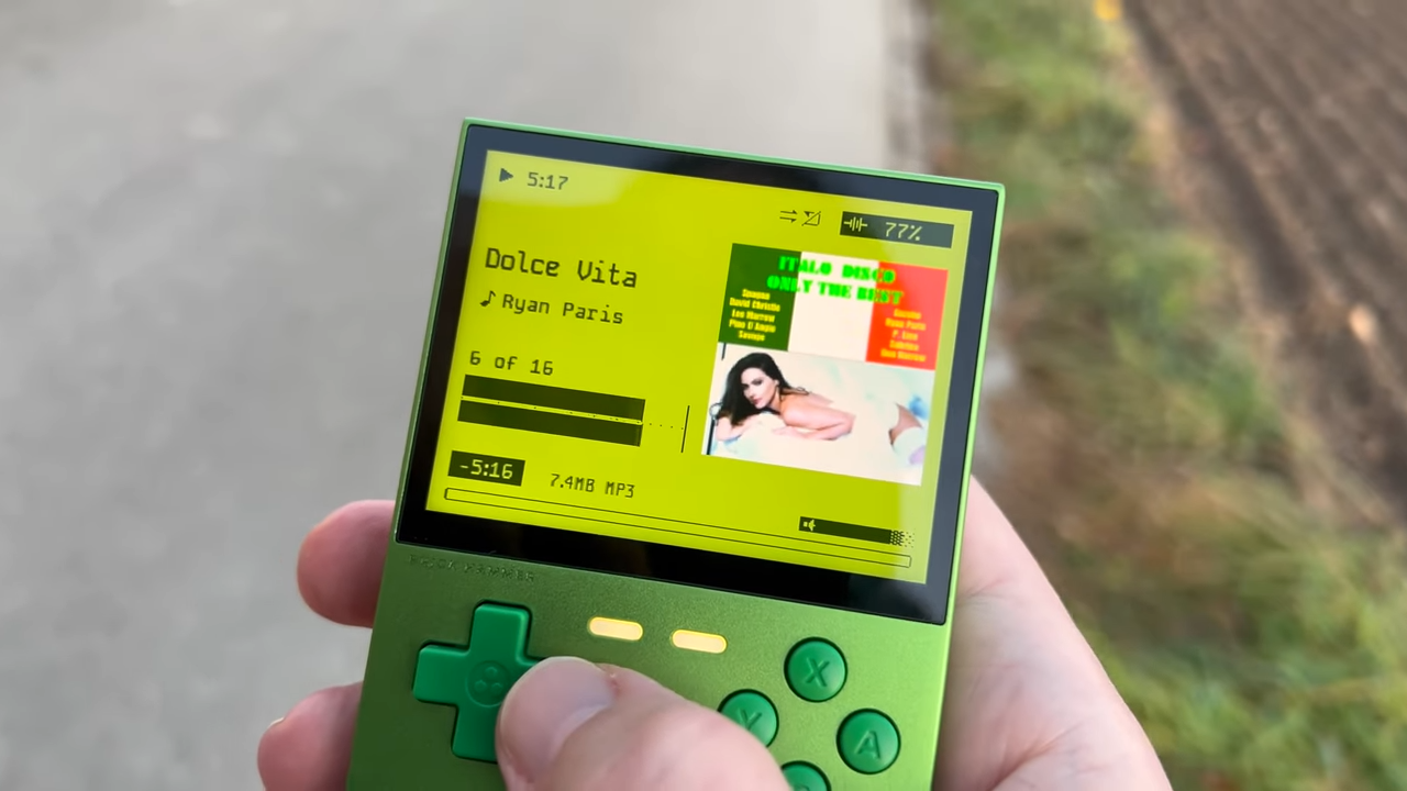 TrimUI Brick Hammer otrzymuje legendarny port RockBox: Pełny przegląd odtwarzacza MP3