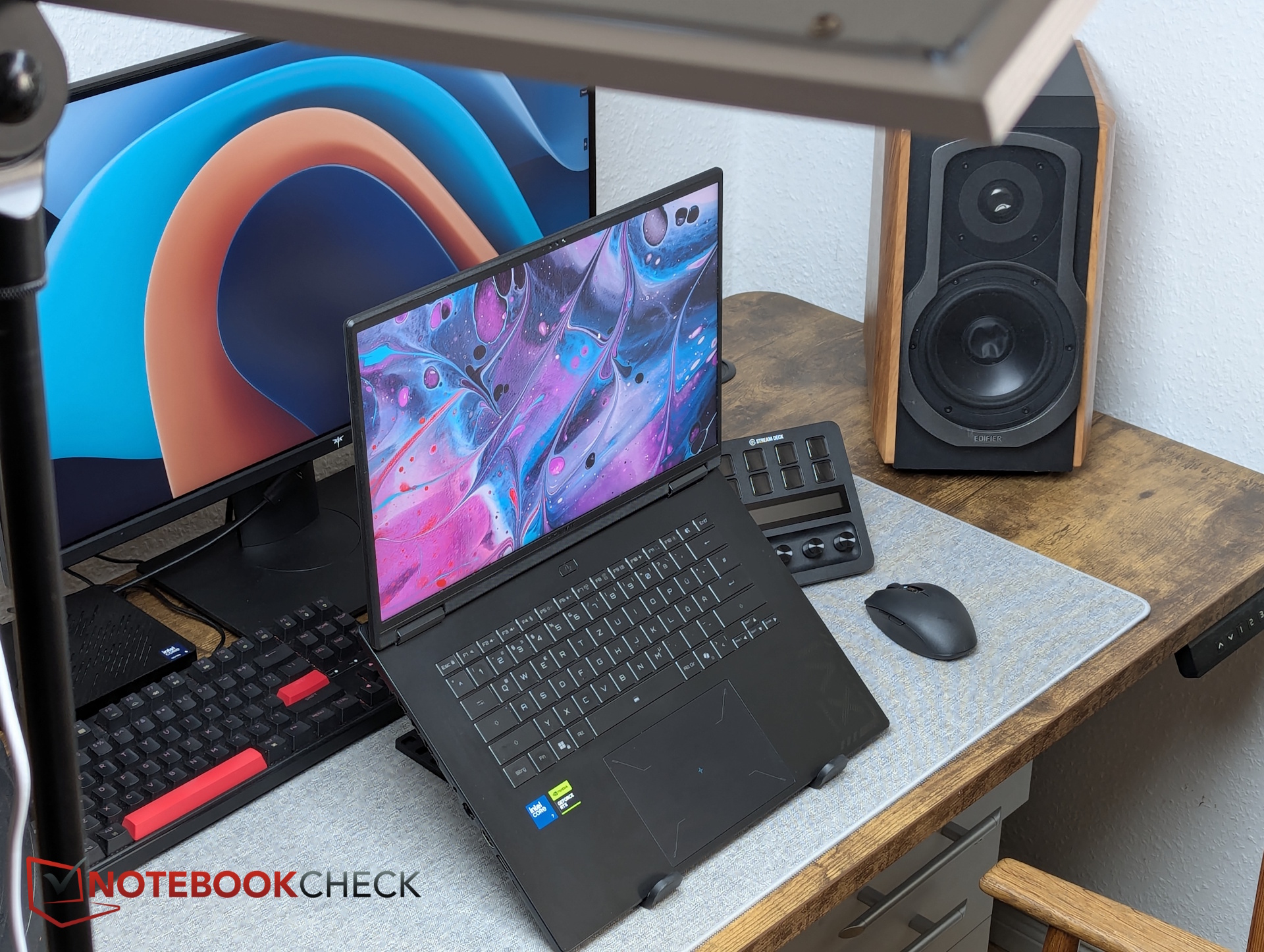 Ten "profesjonalny" laptop ma problem: Gigabyte A16 Pro weryfikuje rzeczywistość