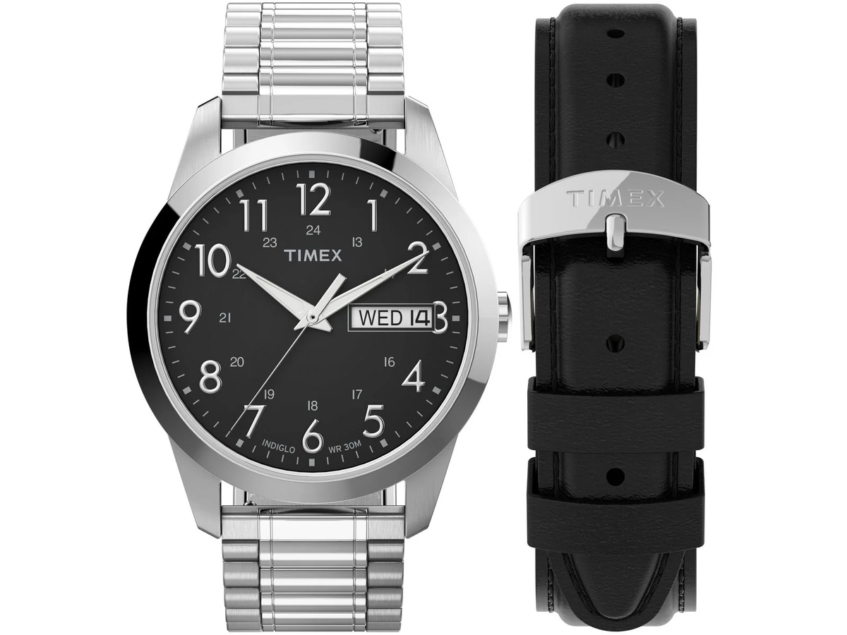 Nowy analogowy model Timex w stylu zegarka polowego z mosiężną kopertą trafia na kolejne rynki.