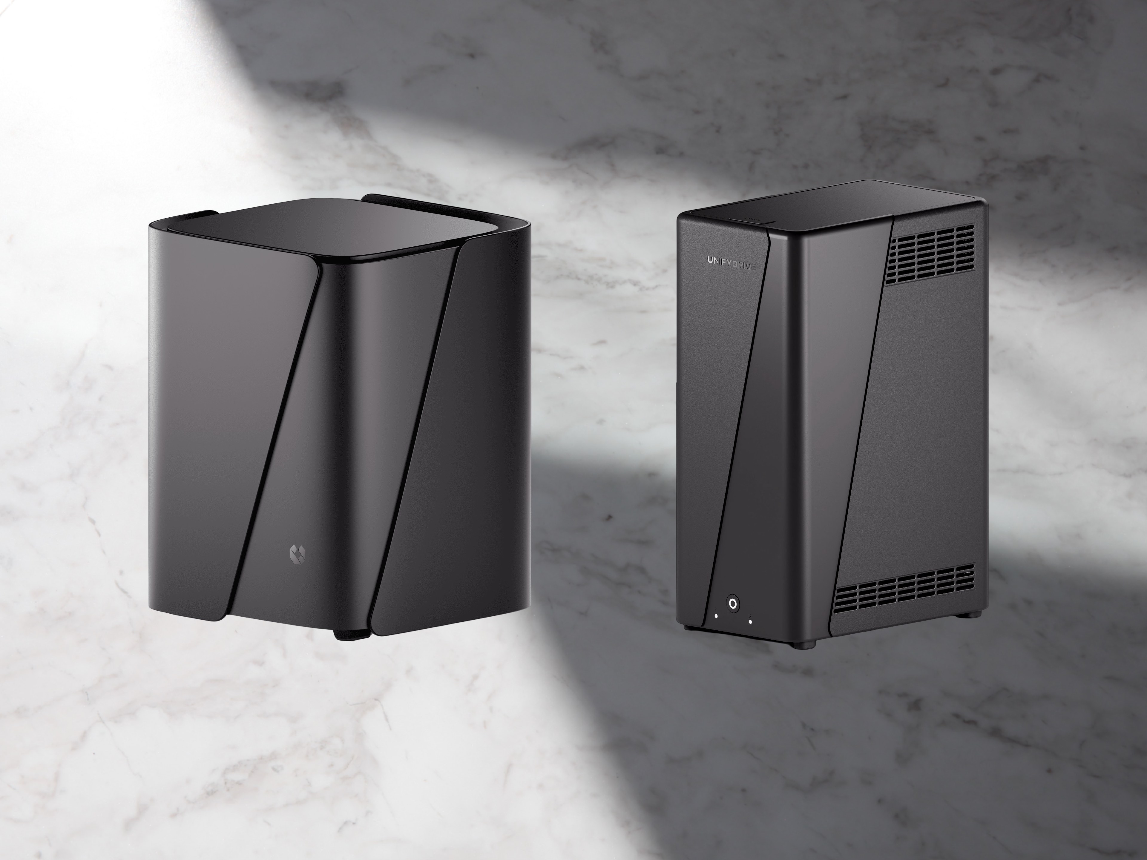 UnifyDrive UC250 i UC450 Pro NAS trafiają do sprzedaży z maksymalnie 128 GB pamięci DDR5, 152 TB pamięci masowej i 10 Gb Ethernet