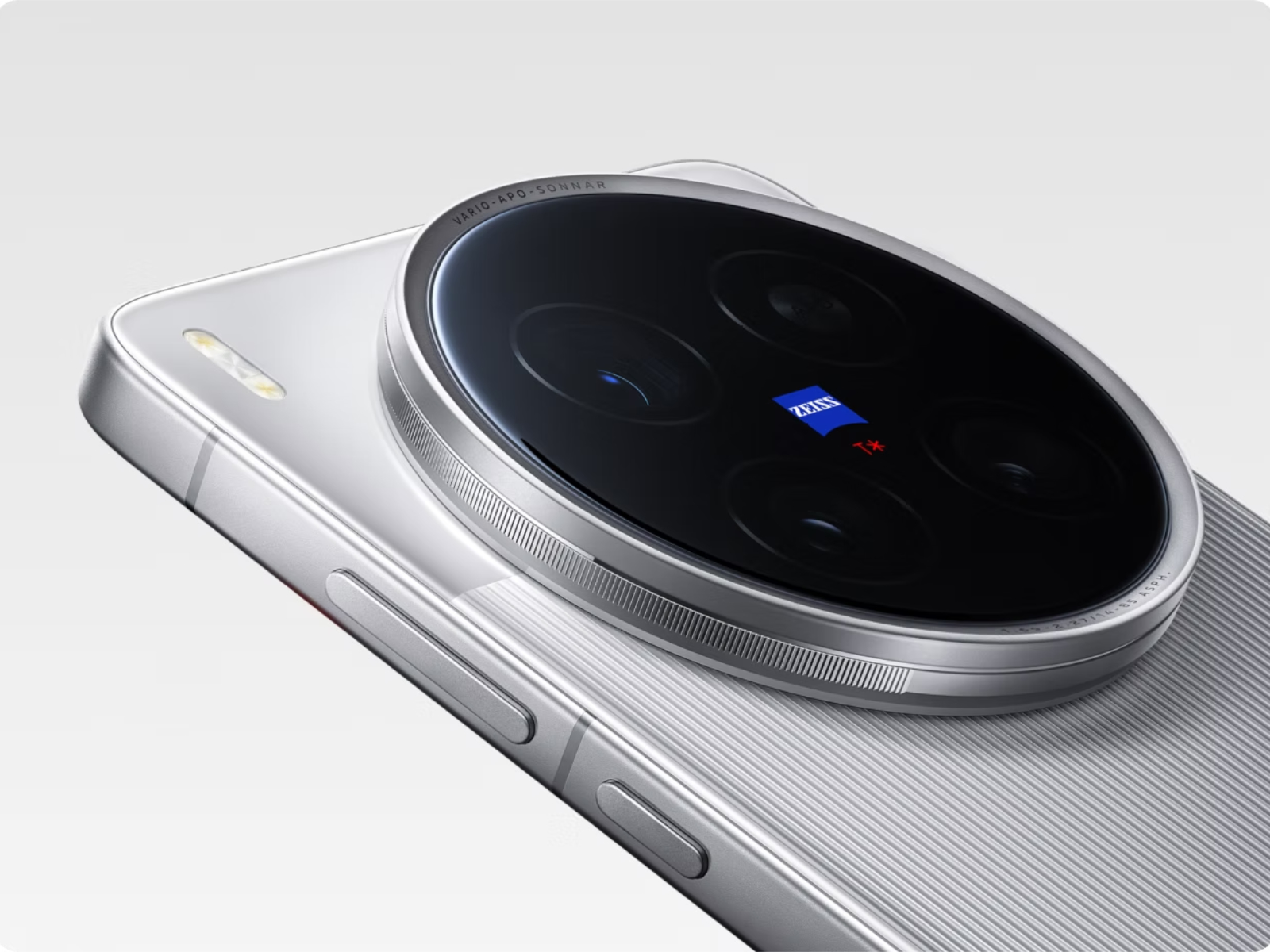 Nowy telefon Vivo X300 Ultra z łącznością satelitarną