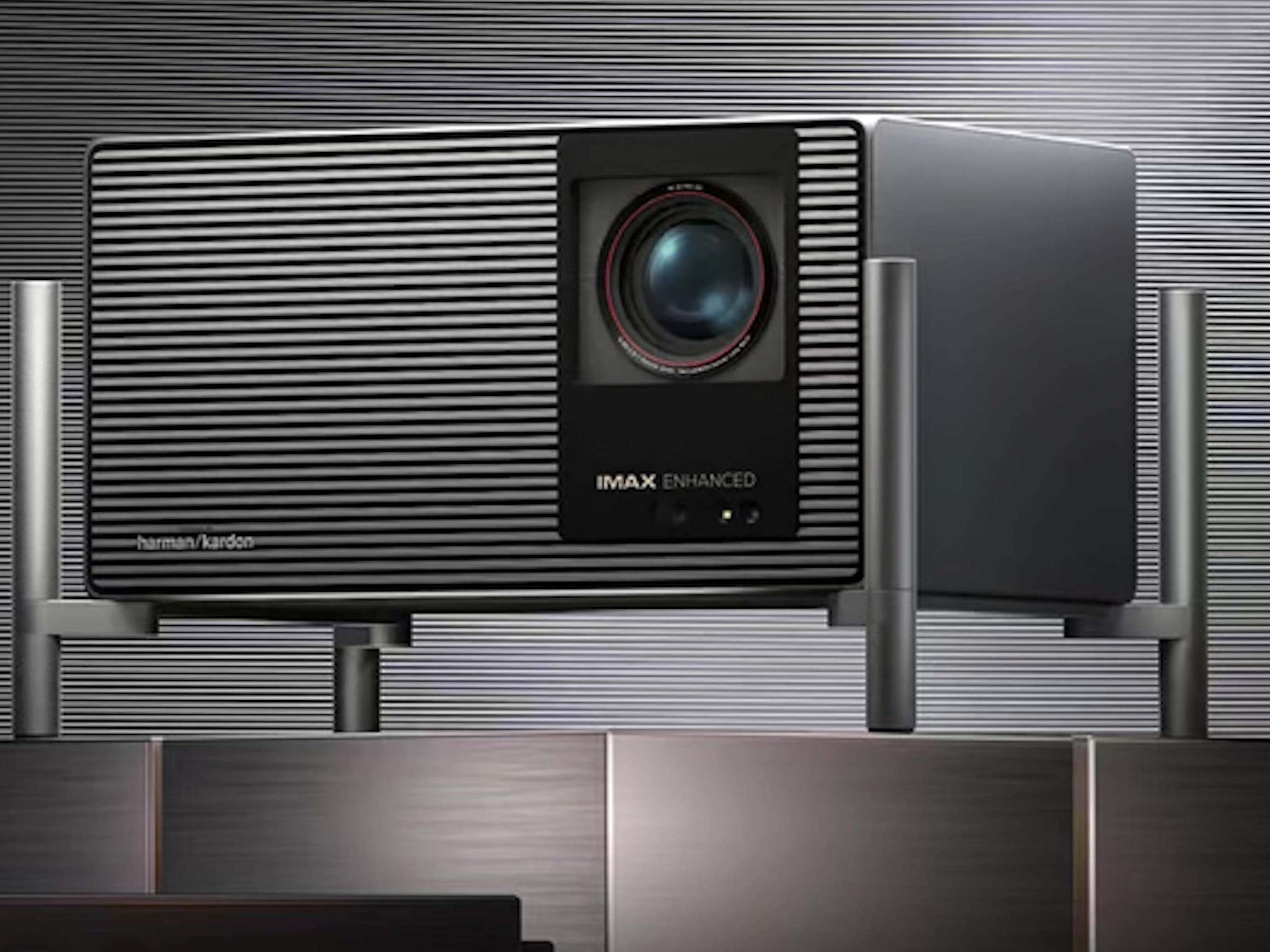 Nowa seria Xgimi Titan Noir obiecuje 7000 lumenów, 4K dzięki potrójnemu laserowi i duże rabaty