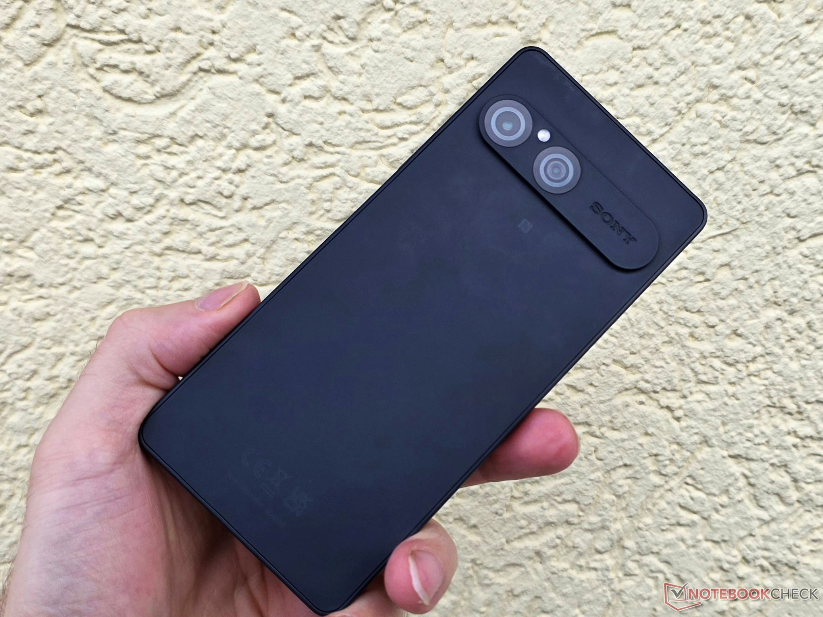 Nowy telefon Sony Xperia pojawia się na rynku z gniazdem słuchawkowym przed światową premierą