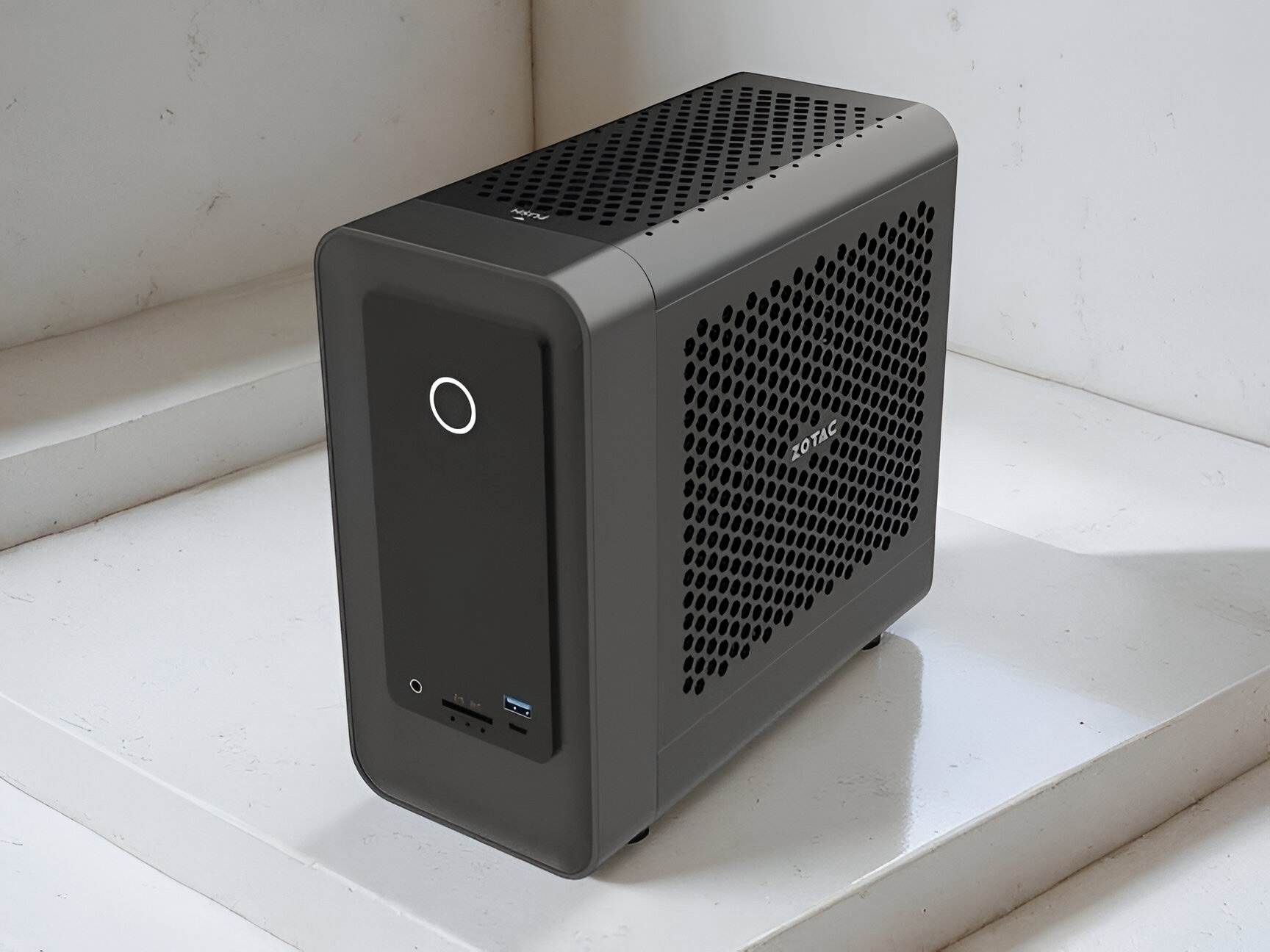 ZBox Magnus One: Najmniejszy gamingowy desktop SFF napędzany RTX 5070 Ti trafia do sprzedaży z wysoką ceną