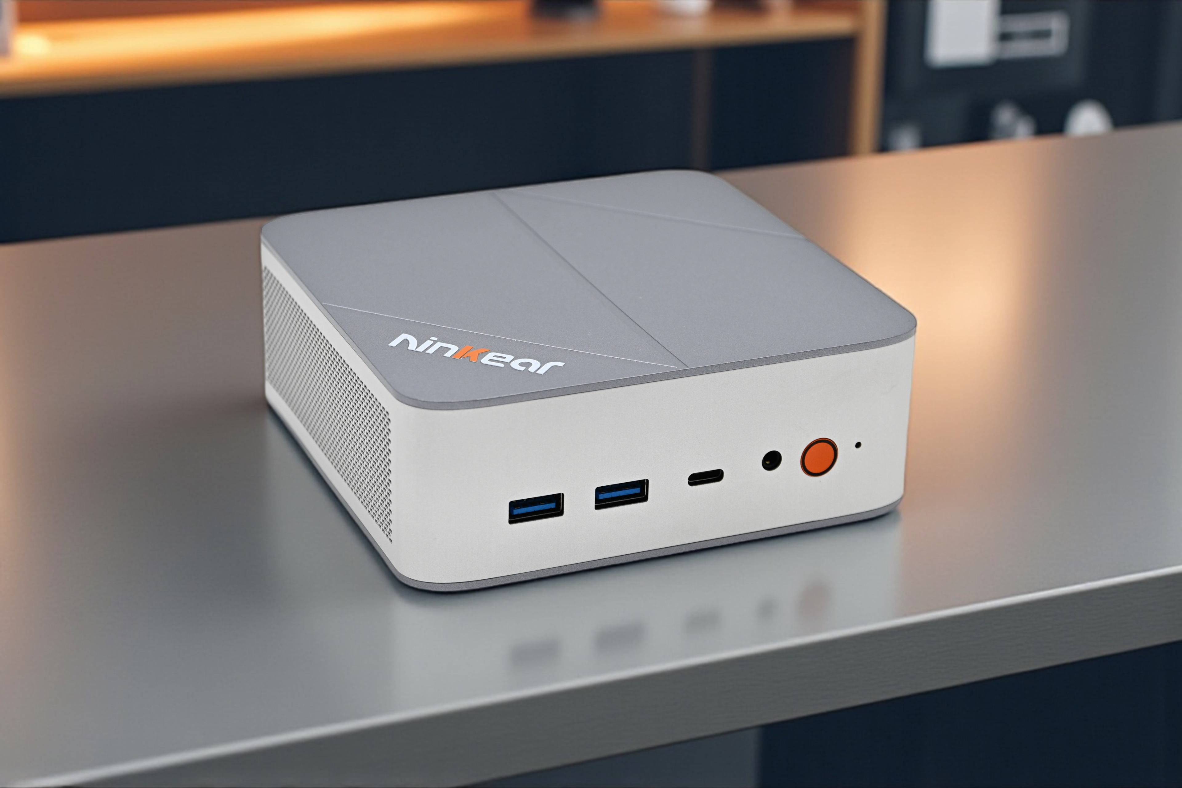 Lepszy niż Geekom i Minisforum? Jak wypada mini PC Ninkear M8 z procesorem AMD Ryzen 7 w recenzji?