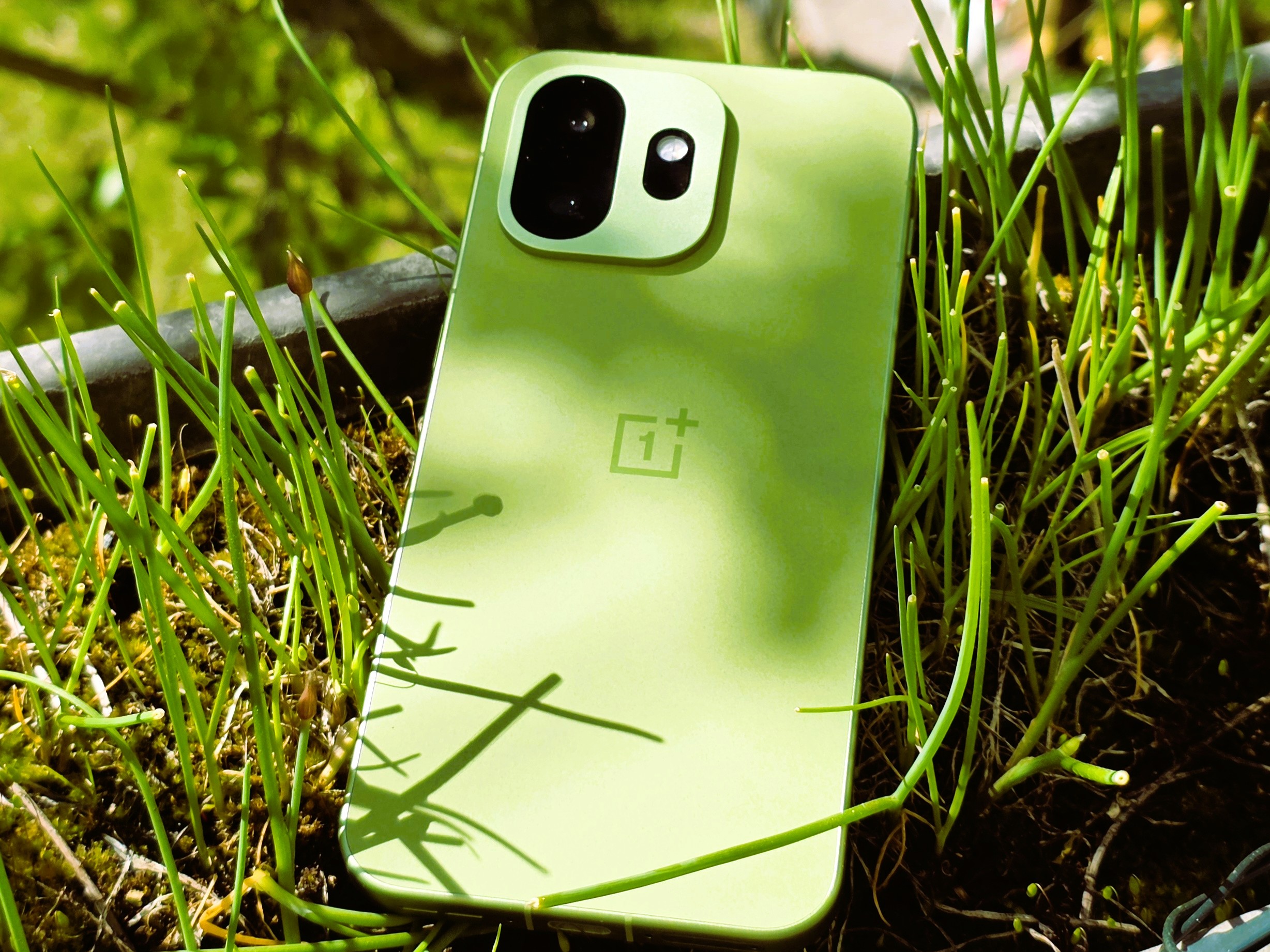OnePlus 15T: Recenzja ujawnia największą słabość alternatywy Galaxy S26