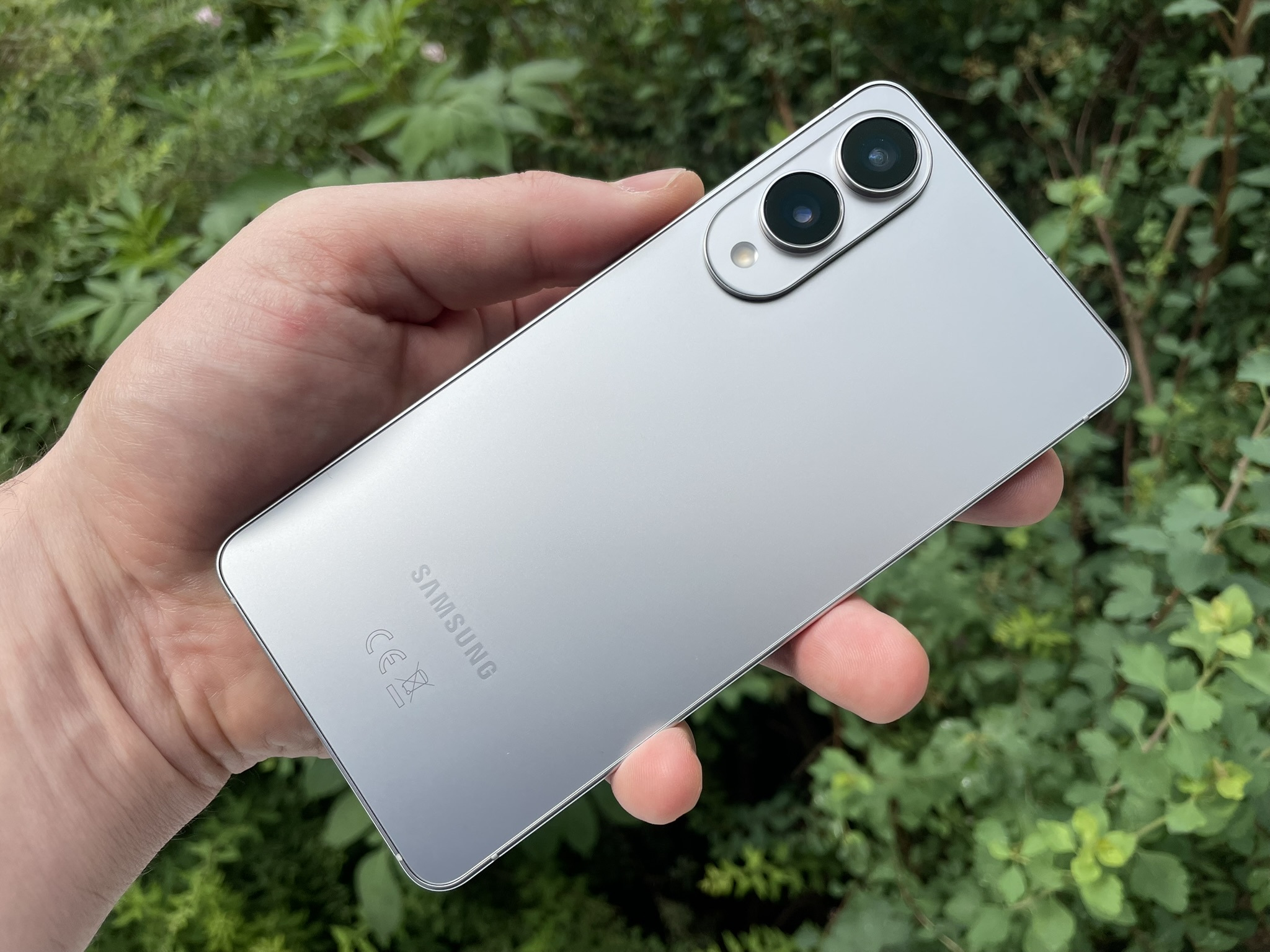 Cud wytrzymałości o grubości 5,8 milimetra: recenzja telefona Samsung Galaxy S25 Edge