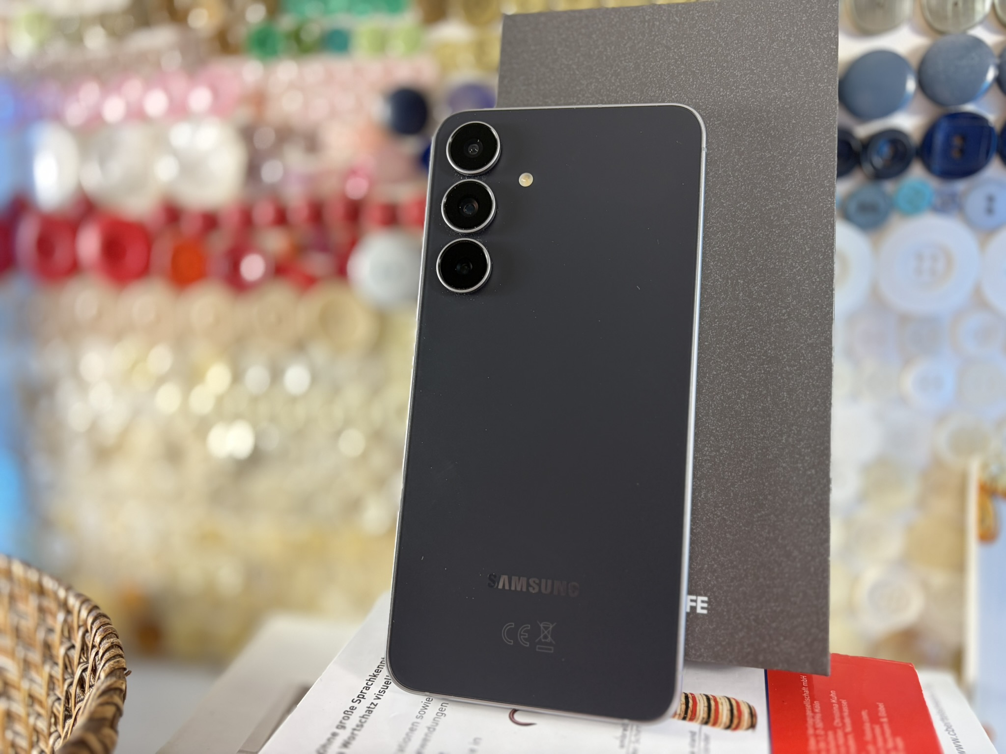 Najbardziej przystępny cenowo Galaxy S25 poszedł na skróty w niewłaściwym obszarze - recenzja telefona Samsung Galaxy S25 FE