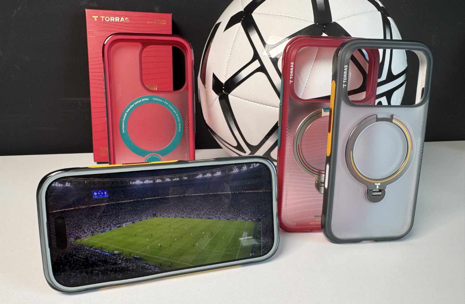 Wprowadza iPhone’y w atmosferę mistrzostw świata: recenzja etui Torras Ostand Q3 Air Football Limited