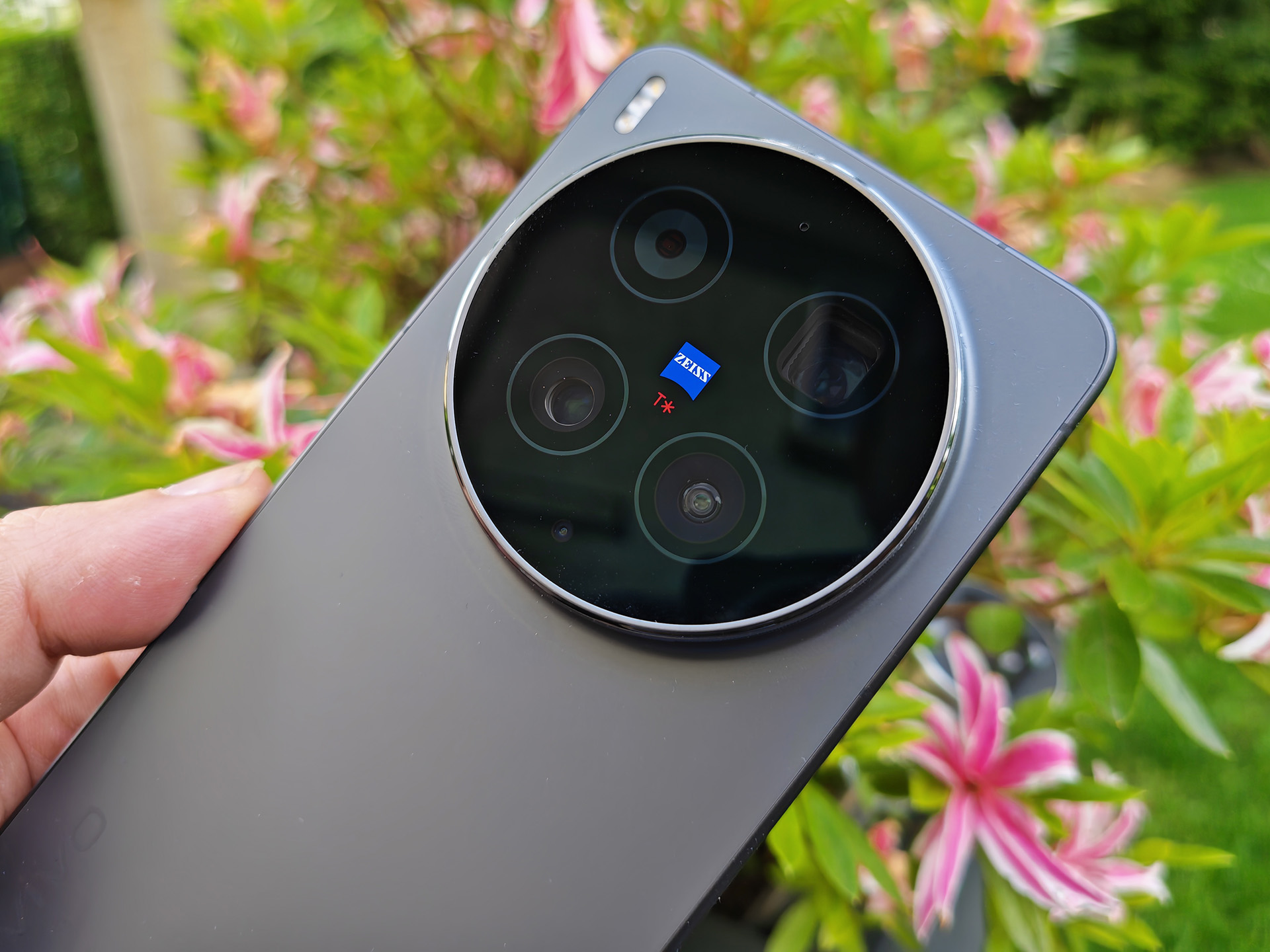 Vivo X300 Ultra: Aktualizacja rozwiązuje istotne problemy