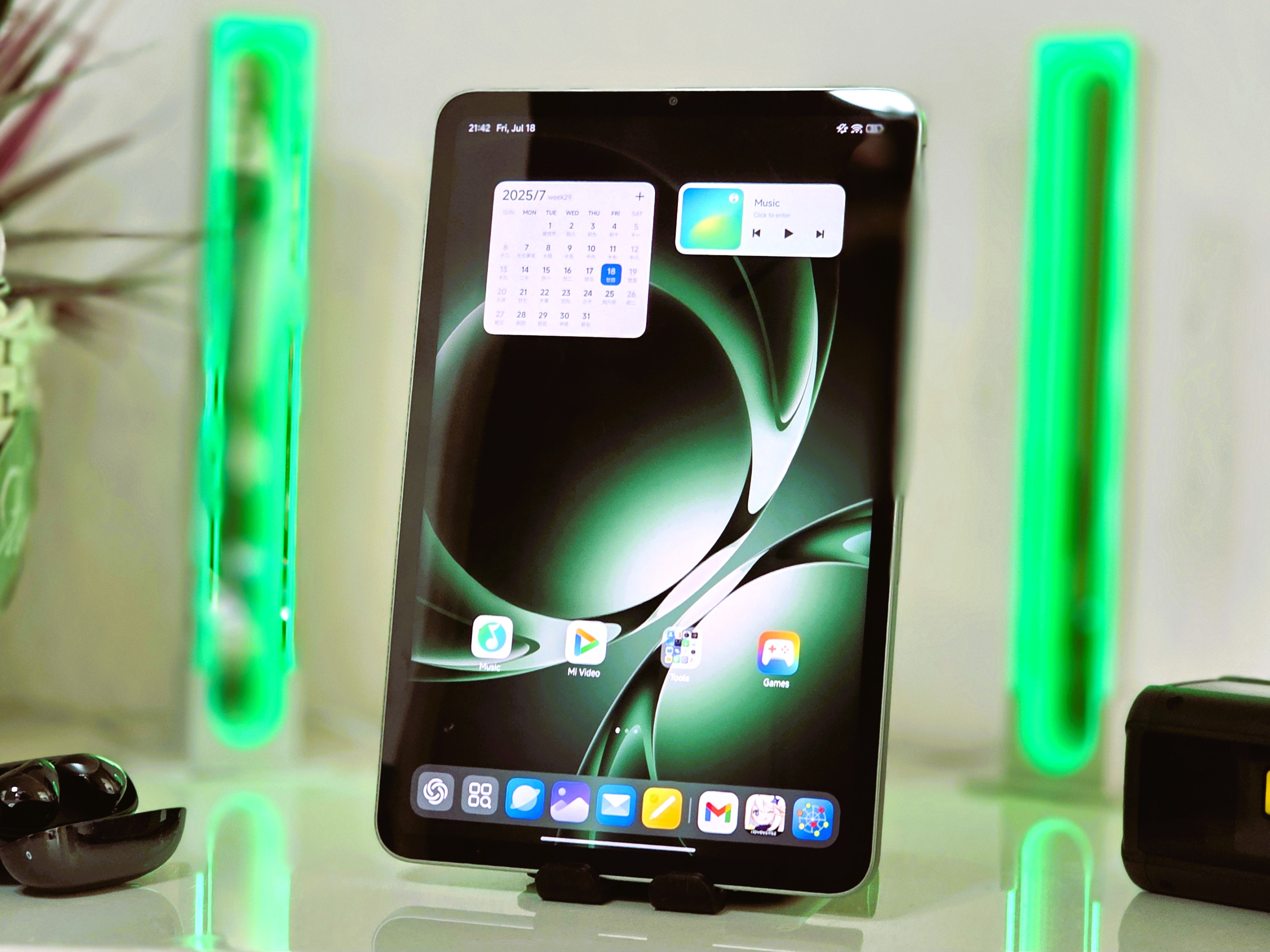 Entuzjaści od dawna czekali na pojawienie się tego ultralekkiego tabletu z dwoma portami USB - recenzja Xiaomi Redmi K Pad