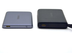 Dzięki PicoGo AM41 smartfon znacznie wygodniej mieści się w kieszeni