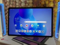 Lenovo oferuje obecnie Idea Tab Plus w zestawie z rysikiem za 290 dolarów (źródło obrazu: Notebookcheck)