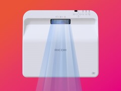 PFU America zaprezentowało projektor Ricoh UHL3660 UST. (Źródło obrazu: PFU America)