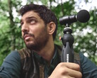 Bezprzewodowy mikrofon Shure MoveMic 88 Plus pomaga twórcom nagrywać czystszy dźwięk na smartfony, kamery i laptopy. (Źródło obrazu: Shure)
