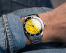 Zegarek Tuseno Shellback V2 jest napędzany automatycznym mechanizmem Sellita SW200-1 (źródło zdjęcia: Tuseno)