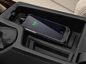 Bezprzewodowa ładowarka BMW podobno usuwa chip NFC iPhone'a 15 Pro. (Źródło zdjęcia: BMW Canada)