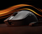 Gaming Mouse 2 kosztuje w Chinach około 31 dolarów. Na zdjęciu: mysz bezprzewodowa wraz z kluczem sprzętowym.