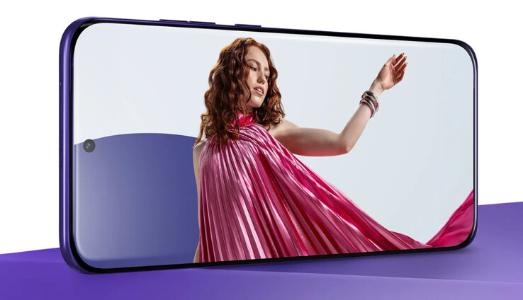 Edge 70 Fusion Plus ma poczwórnie zakrzywiony wyświetlacz.