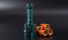 Niwalker ES01 to kompaktowa latarka EDC o nietypowej konstrukcji