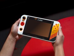 Gamestation Go ma z przodu różne elementy sterujące. (Źródło obrazu: My Arcade)
