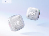 Nowy model DJI Mic Mini 2S oferuje 32-bitowe nagrywanie w formacie zmiennoprzecinkowym oraz 14,5 GB wbudowanej pamięci.