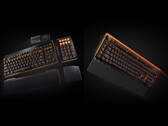 Po lewej: proszę być cicho! Dark Mount z modułową klawiaturą numeryczną i stacją dokującą Media Dock. Po prawej: be quiet! Light Mount z podświetleniem RGB. (Źródło zdjęcia: be quiet!)