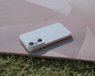 Mówi się, że OnePlus 13T ma dwie pionowo ustawione tylne kamery. (Źródło zdjęcia: OPPO via WhyLab)