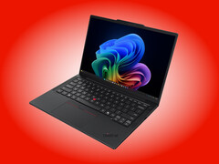 ThinkPad T14s Gen 7 Snapdragon posiada klasyczne cechy charakterystyczne dla serii ThinkPad, a nawet jest wyposażony w pełnowymiarowe klawisze strzałek.