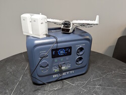 Idealny do ładowania dronów w drodze